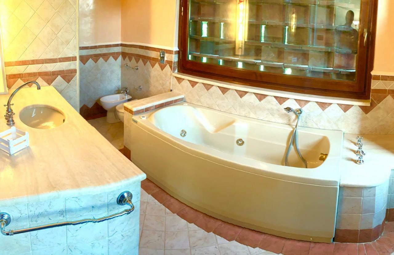 B&B La Fornace Del Sole Капанари Екстериор снимка
